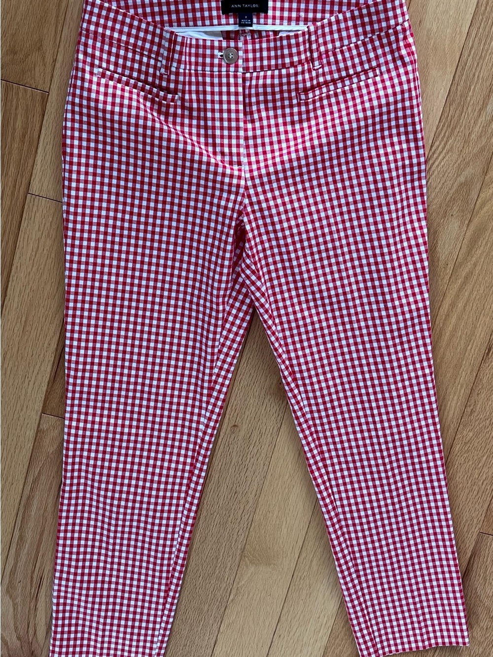 Petit- Ann Taylor Red & White Gingham Women’s Pants